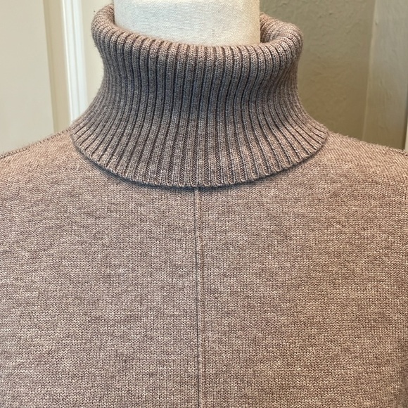 Ann Taylor Turtleneck Tunic Sweater Taupe M - Picture 2 of 7